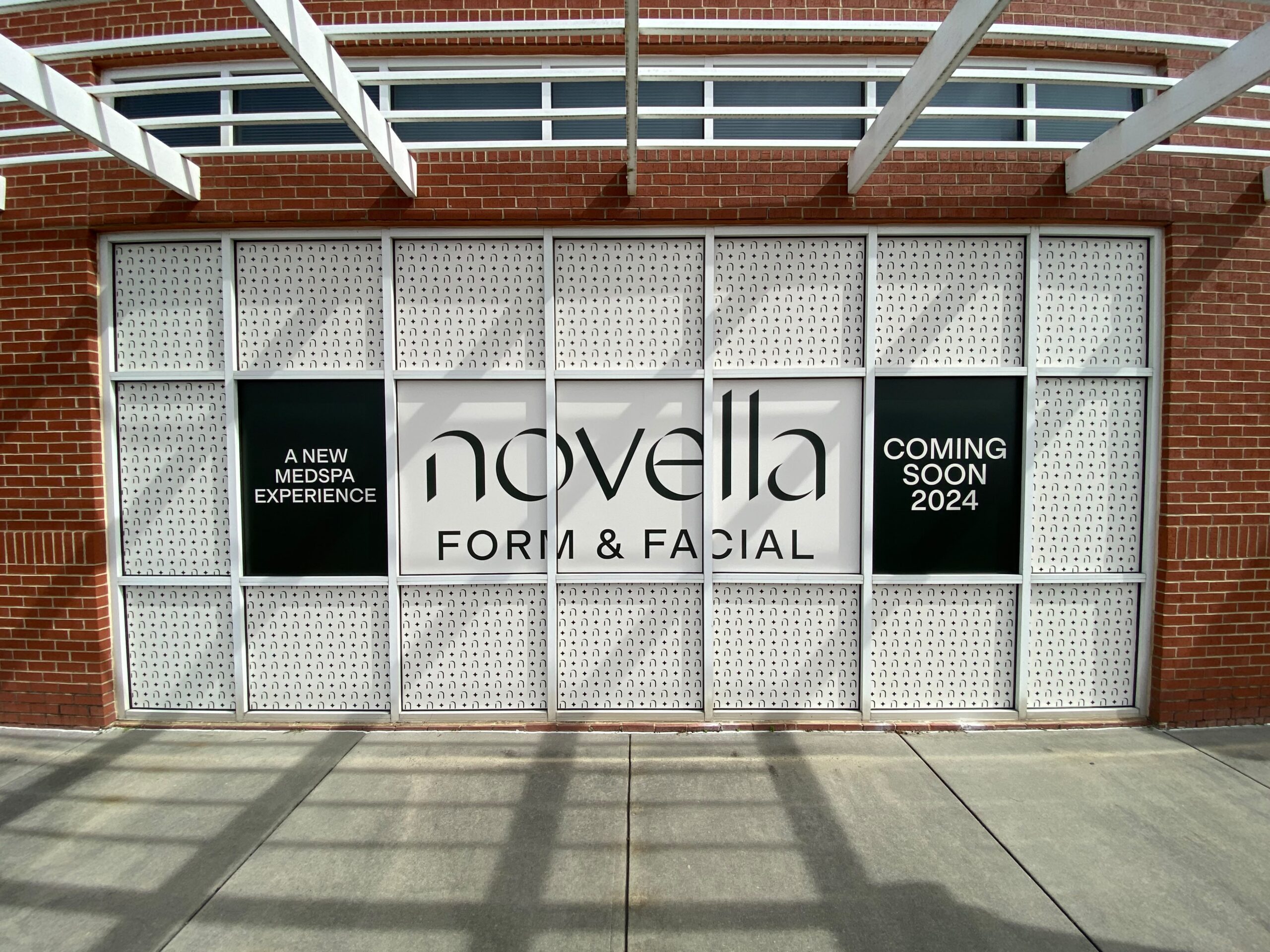 SmartSwans storefront window graphics and commercial glass branding project