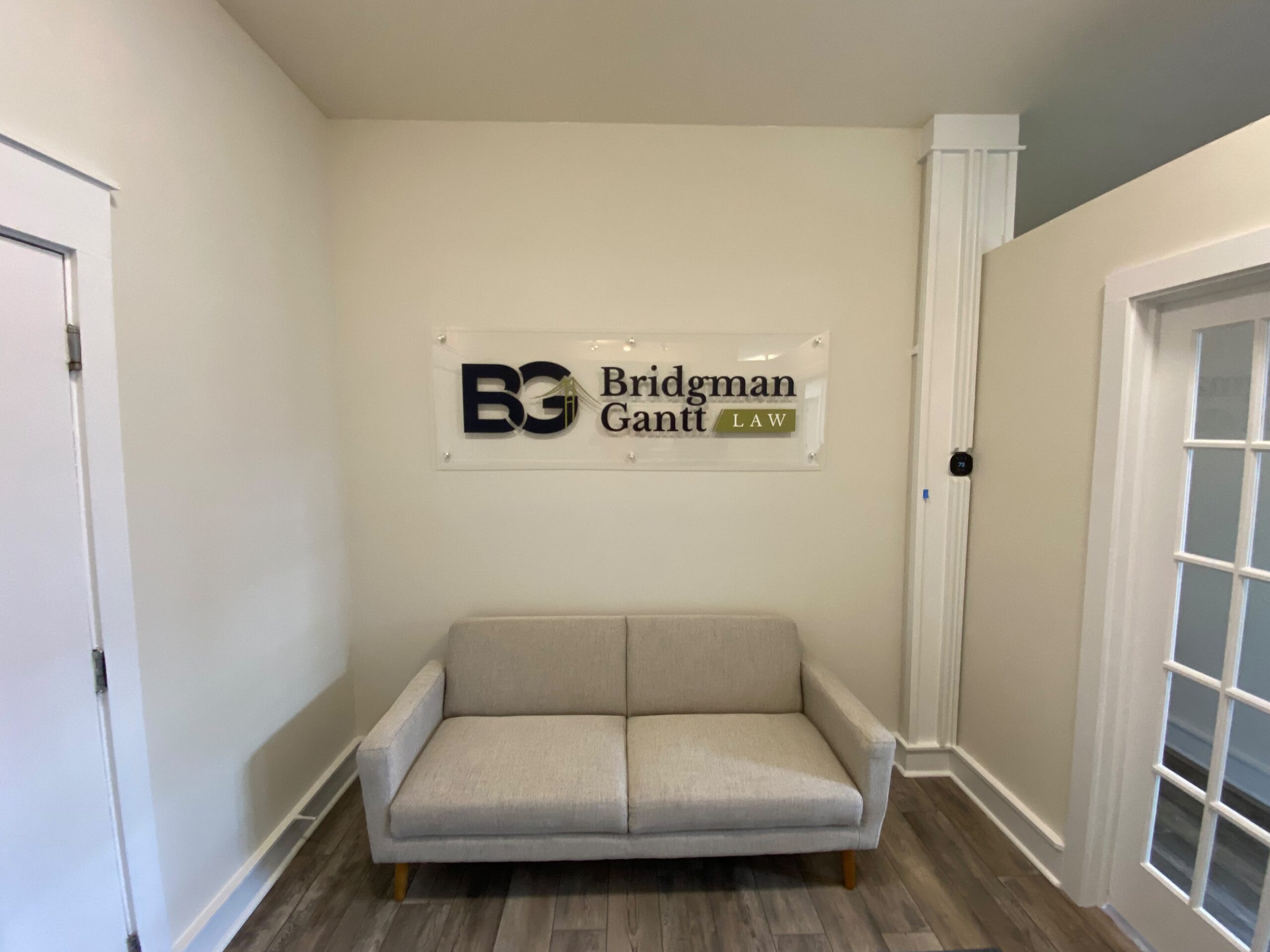 SmartSwans interior wall logo and office branding project